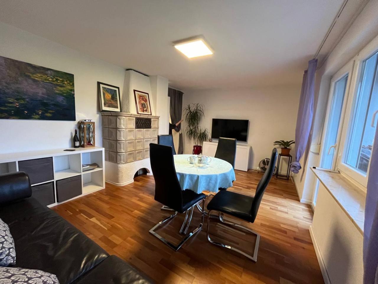 Gemuetliche 3 Zimmer Wohnung Mit Grosszuegiger Terrasse Im Gruenen ロイトリンゲン エクステリア 写真